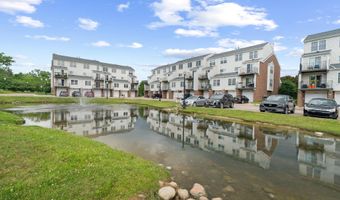 1876 Lindsay Ln, Ann Arbor, MI 48104