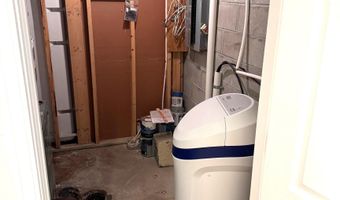 121 N Woodworth St, Algona, IA 50511