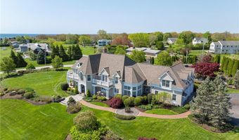 99 N Cliff Dr, Narragansett, RI 02882