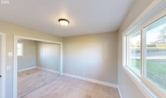 425 MEMORY Ln, Brookings, OR 97415