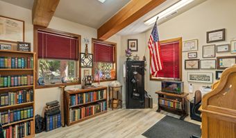 913 STARVEOUT CREEK Rd, Azalea, OR 97410