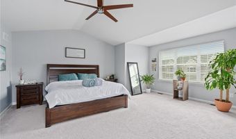 301 Redclover Ln, Allentown, PA 18104