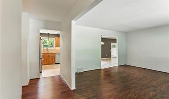 5820 139th St W, Apple Valley, MN 55124