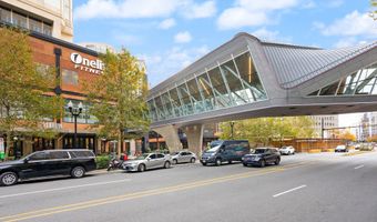 231 N THOMAS St 105, Arlington, VA 22203