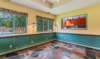 8 Greenwood Pl, Middletown, NJ 07748