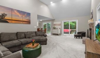41 Nancy Dr, Ashland, MA 01721
