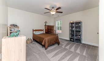 216 Vanderbuilt Ct, Aberdeen, NC 28315
