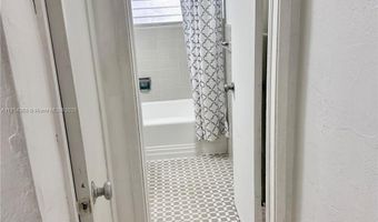 30 Park Dr A12, Bal Harbour, FL 33154