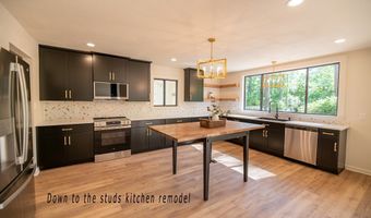 2302 Twin Lakes Dr, Bainbridge, GA 39819