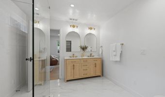 2610 Chestnut Ave, Carlsbad, CA 92010
