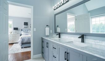 8750 Lavelle Rd, Athens, OH 45701