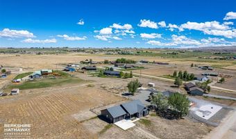 8 Lakota Ct, Cody, WY 82414