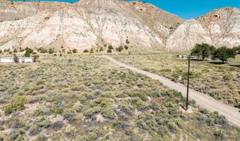 689 Utah 12, Cannonville, UT 84718