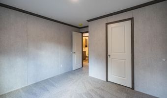 5 Braman St, Auburn, ME 04210