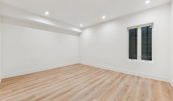 2507 I St NW, Washington, DC 20037