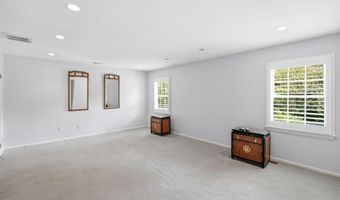 7556 PEPPERELL Dr, Bethesda, MD 20817