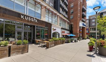 1101 S ARLINGTON RIDGE Rd 214, Arlington, VA 22202