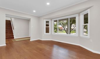 1701 GLASTONBERRY Rd, Potomac, MD 20854