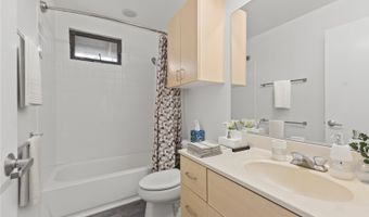 95-1039 Palamoa St 107, Honolulu, HI 96789