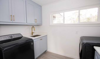 1512 Douglas Dr, Bainbridge, GA 39819