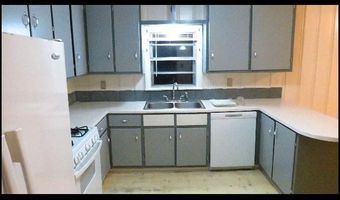 1202 N Holly St, Beebe, AR 72012
