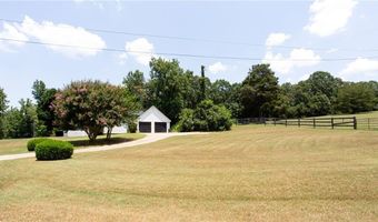 2345 Seagraves Mill Rd, Hull, GA 30646