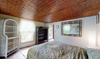 10 Picnic Hill Rd, Albany Twp., ME 04217