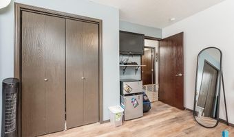 523 Kyle Ave, Baltic, SD 57003