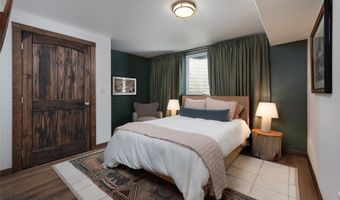 518 E Cottonwood St, Bozeman, MT 59715