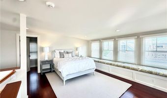 44 Tuckerman Ave, Middletown, RI 02842