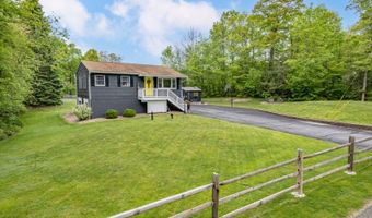 5 Emerald Dr, Alloway, NJ 07422