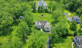 132 Codfish Hill Rd, Bethel, CT 06801