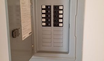 593 Park St 2, Boston, MA 02124