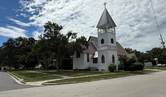 18 E Pleasant St, Avon Park, FL 33825