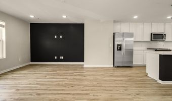 5860 156th St W, Apple Valley, MN 55124
