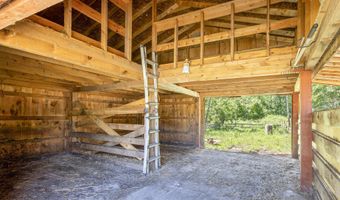2 Firefly Dr, Baldwin, ME 04091