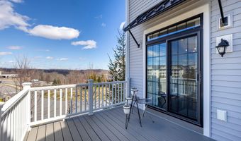 1 Brentwood Cir 1, Danbury, CT 06810