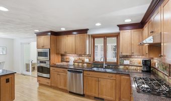 4 Meadowbrook Rd, Acton, MA 01720