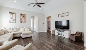 1913 E Jane St, Abbeville, LA 70510