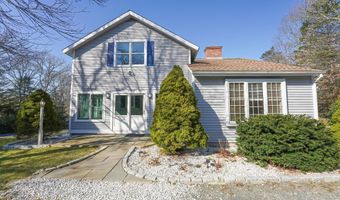 240 Oak St, Centerville, MA 02632