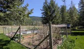 5574 Moyie River Rd, Bonners Ferry, ID 83805