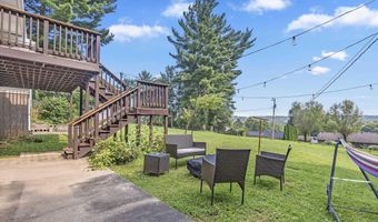 1744 Parkview Dr, Bedford, IN 47421