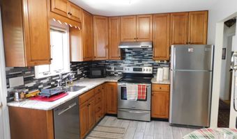 8 Tilden Rd, Danbury, CT 06810