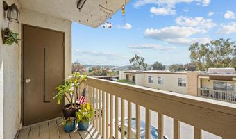 432 Edgehill Ln 134, Oceanside, CA 92054