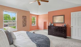 638 Old Ballwin Rd, Ballwin, MO 63021