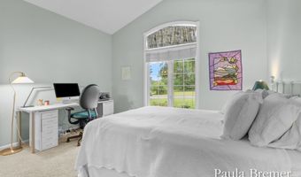 5429 Grand Valley Ct NE, Ada, MI 49301