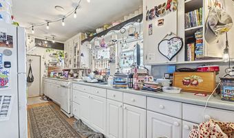 48 Drummond St, Auburn, ME 04210