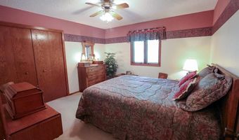 31586 R Ave, Adel, IA 50003