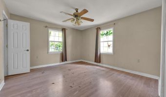 30 HOLIDAY ESTATES Rd, Ashville, AL 35953