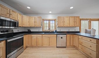 73 Jillian Way, Glenburn, ME 04401